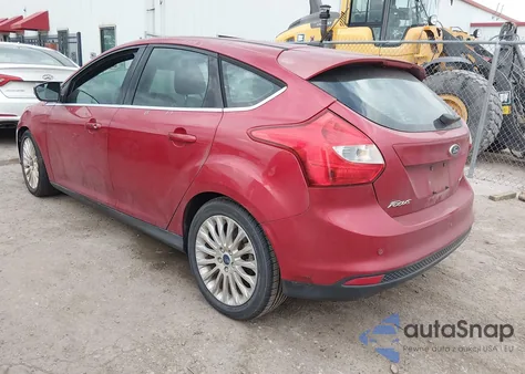 2012 Ford Focus Titanium из США, поврежденный, VIN 1FAHP3N24CL355210